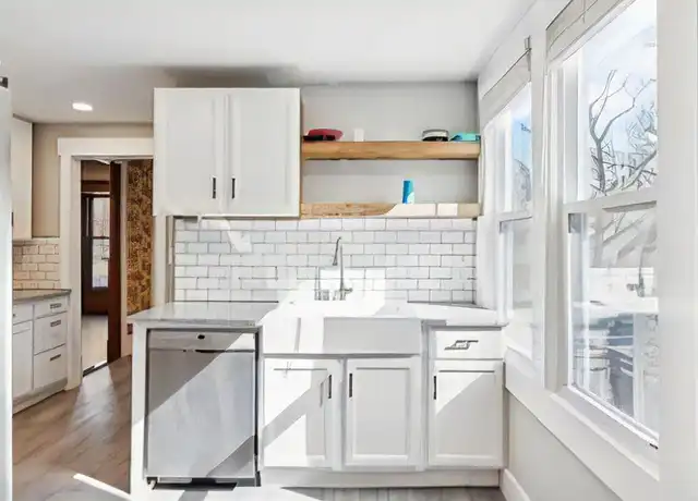 Property at 803 Huron Blvd SE Unit 1, Minneapolis, MN, 55414, 4 beds, 1 bath, [object Object]