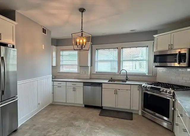 Property at 603 High St #2, Medford, MA, 02155, 3 beds, 1.5 baths, [object Object]