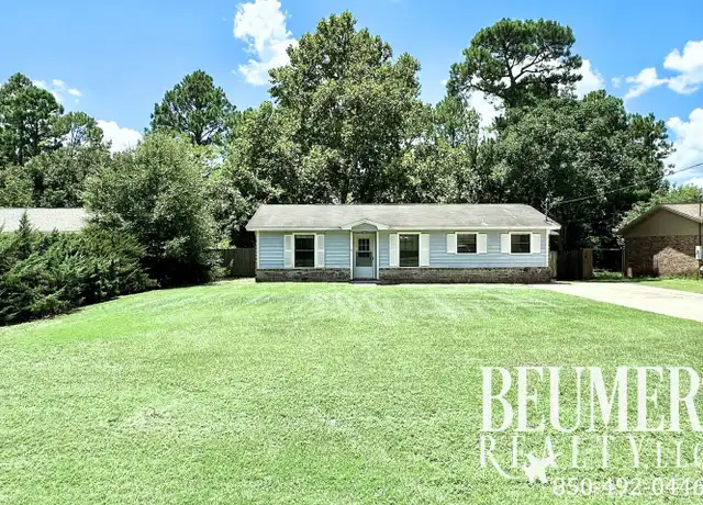 Property at 1017 Dog Track Rd, Pensacola, FL, 32506, 3 beds, 2 baths, [object Object]