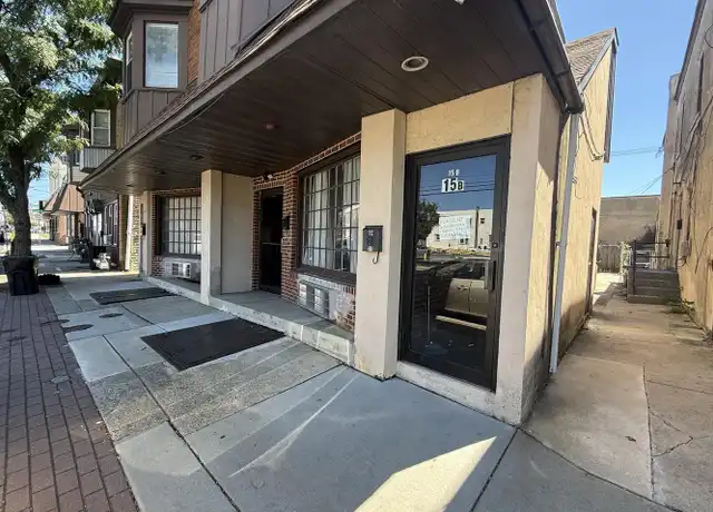 Property at 15 W 10th St Unit B, Marcus Hook, PA, 19061, 3 beds, 1 bath, [object Object]