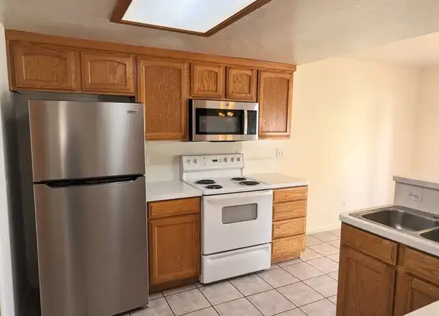 Property at 830 S 550 E Unit 1B, Clearfield, UT, 84015, 3 beds, 1.5 baths, [object Object]