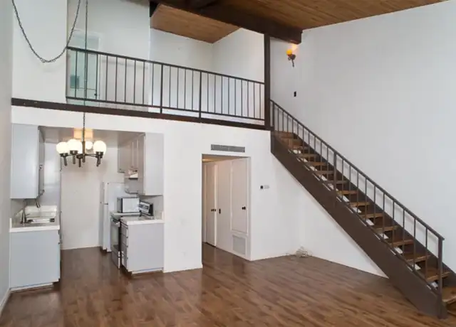 Property at 5460 White Oak Ave, Encino, CA, 91316, 1 bed, 1.5 baths, [object Object]