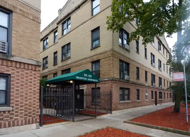 Property at 711 W Brompton Ave Unit 74, Chicago, IL, 60657, 1 bed, 1 bath, [object Object]