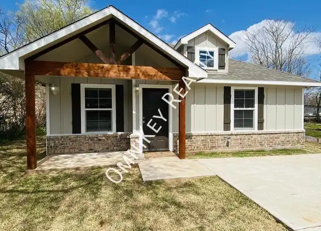 Property at 821 W Nelson St, Denison, TX, 75020, 3 beds, 2 baths, [object Object]