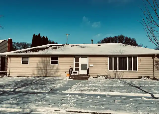 Property at 401 Oakland Ave S, Fargo, ND, 58103, 2 beds, 1 bath, [object Object]