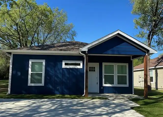 Property at 1320 S Montgomery St, Sherman, TX, 75090, 3 beds, 2 baths, [object Object]
