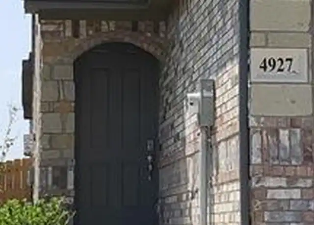 Property at 4927 Sanger Circle Dr, Sanger, TX, 76266, 3 beds, 2.5 baths, [object Object]