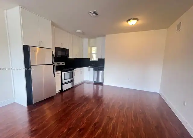 Property at 2880 Pine Tree Dr #7, Miami Beach, FL, 33140, 2 beds, 2 baths, [object Object]