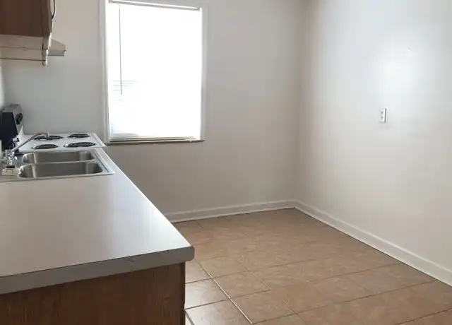 Property at 108 Elizabeth St Unit C, Charleston, WV, 25311, 1 bed, 1 bath, [object Object]