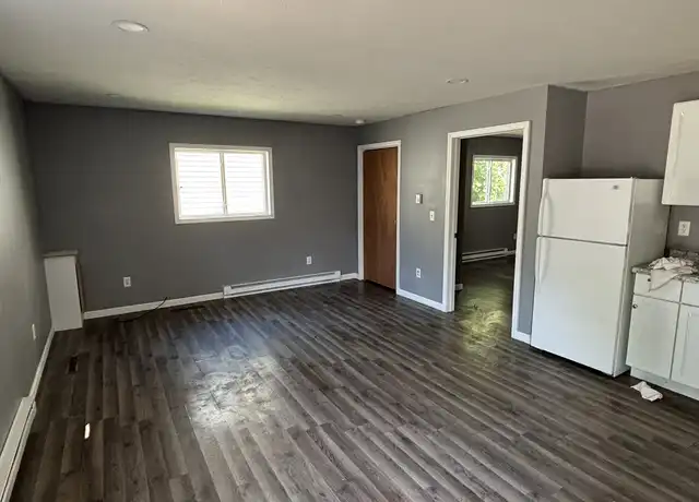Property at 807 W 3rd St, Mishawaka, IN, 46544, 1 bed, 1 bath, [object Object]