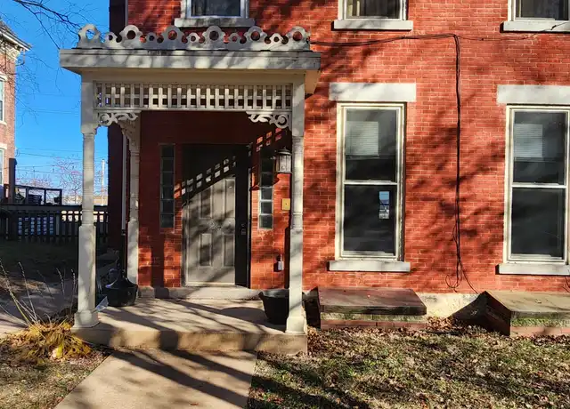 Property at 1240 Locust St Unit 1, Dubuque, IA, 52001, 1 bed, 1 bath, [object Object]