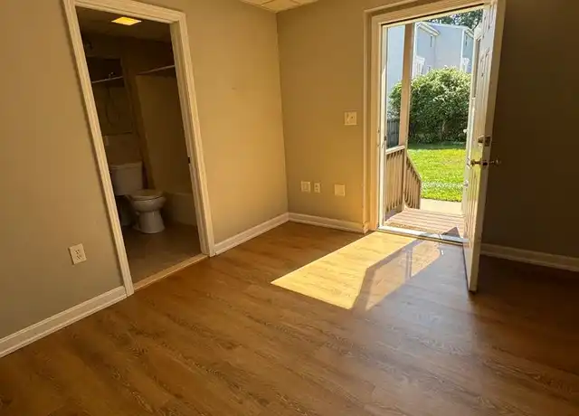 Property at 157 Merrimack St Unit 10, Methuen, MA, 01844, 1 bed, 1 bath, [object Object]
