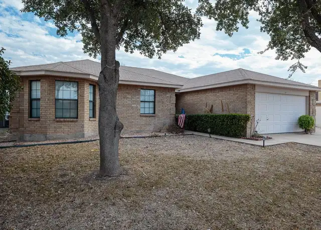 Property at 109 Burwood Ln, Del Rio, TX, 78840, 4 beds, 2 baths, [object Object]