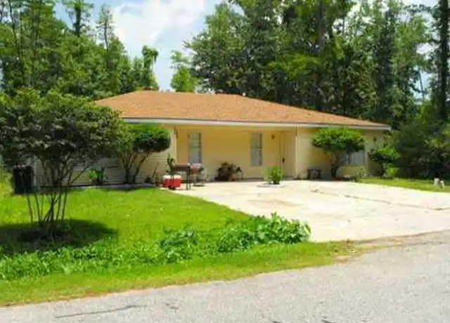 Property at 1528 Live Oak St, Slidell, LA, 70460, 3 beds, 1 bath, [object Object]