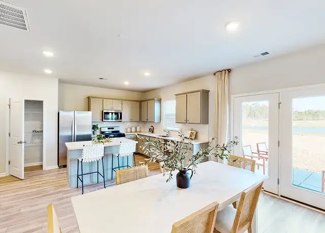 Photo of 4005 Sylvan Loop, Myrtle Beach, SC 29588