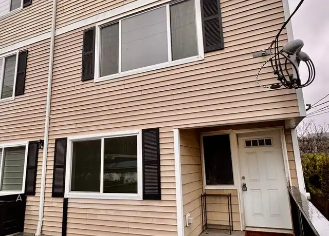 Property at 1222 E Fir St, Seattle, WA, 98122, 3 beds, 2.5 baths, [object Object]