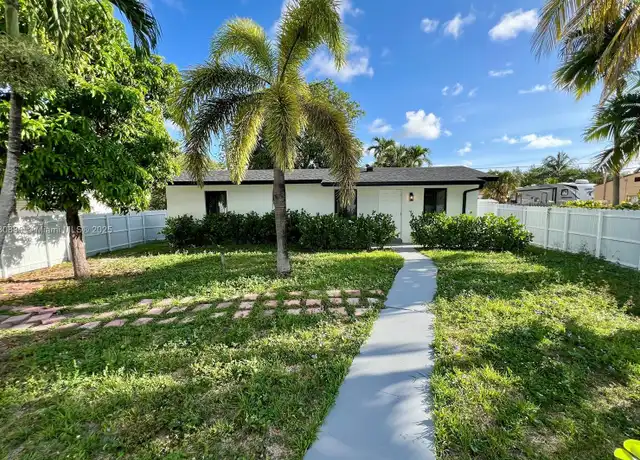 Property at 1921 Harding St Unit B, Hollywood, FL, 33020, 1 bed, 1 bath, [object Object]