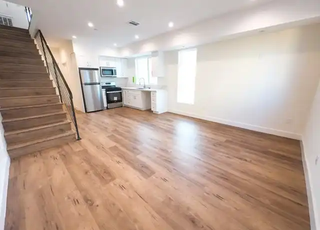 Property at 117 E 29th St Unit 115 1/2, Los Angeles, CA, 90011, 4 beds, 4 baths, [object Object]