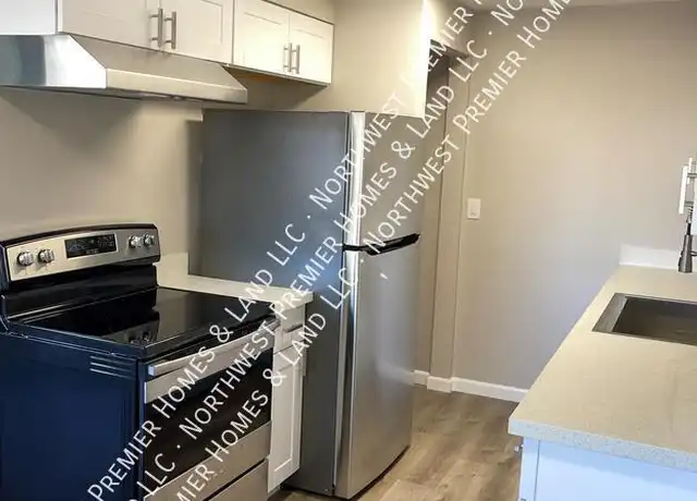 Property at 9546 Silverdale Loop Rd NW #4, Silverdale, WA, 98383, 2 beds, 1 bath, [object Object]