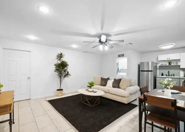Property at 5111 Ashwood Dr Unit Casita, Baytown, TX, 77521, 1 bed, 1 bath, [object Object]