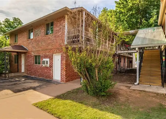 Property at 319 E Edwards St, Edmond, OK, 73034, 2 beds, 1 bath, [object Object]
