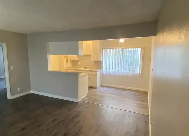 Photo of 11690 Ramona Blvd, El Monte, CA 91732