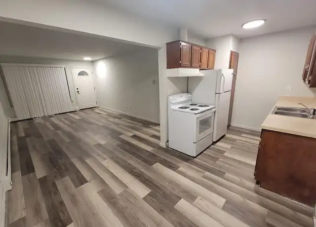 Property at 30468 Krauter St Unit 5, Garden City, MI, 48135, 1 bed, 1 bath, [object Object]