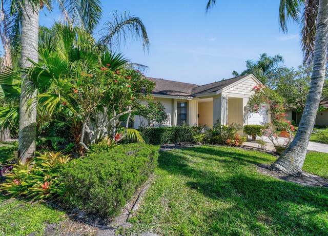 Photo of 145 Rosewood Cir, Jupiter, FL 33458