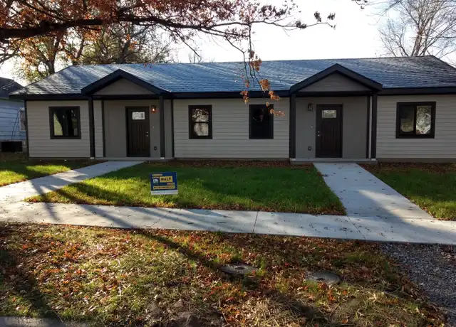 Property at 119 W Madison St Unit 1, Pittsburg, KS, 66762, 2 beds, 1 bath, [object Object]