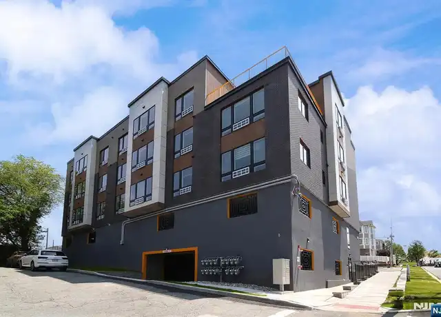 Property at 401 E Central Blvd Unit 3B, Palisades Park, NJ, 07650, 2 beds, 2 baths, [object Object]