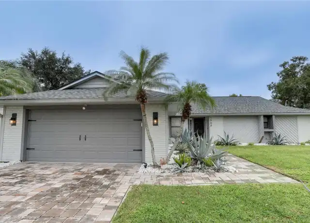 Property at 1906 Bush Ave, Orlando, FL, 32806, 3 beds, 2 baths, [object Object]