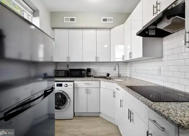 Property at 621 S 18th St, Philadelphia, PA, 19146, 1 bed, 1 bath, [object Object]