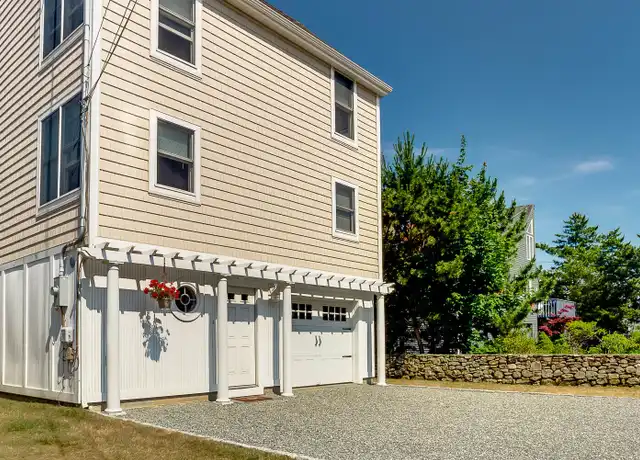Property at 18 Atlantic Ave, Groton, CT, 06340, 4 beds, 2 baths, [object Object]