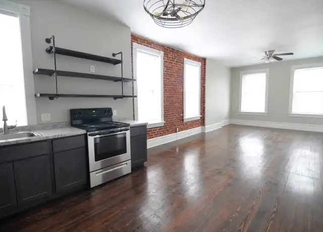 Property at 2711 Arsenal St, Saint Louis, MO, 63118, 3 beds, 1 bath, [object Object]
