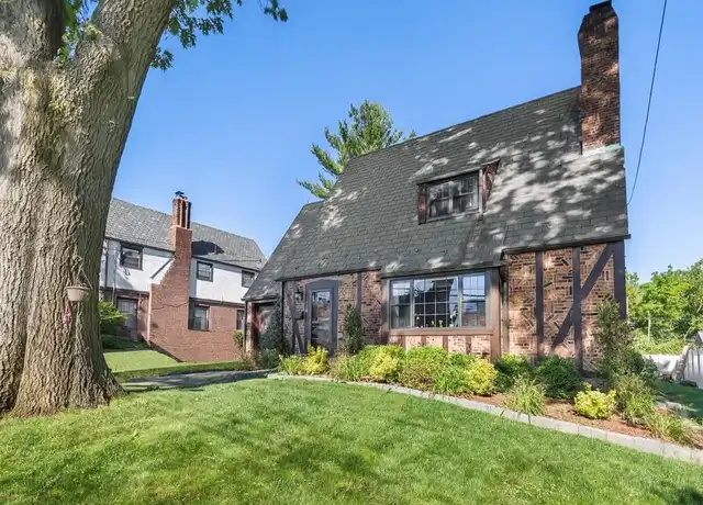 Property at 140 Park Dr, Eastchester, NY, 10709, 4 beds, 2 baths, [object Object]