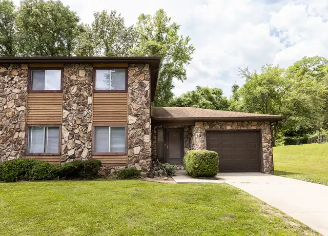 Property at 29 Innsbruck Ln Unit 1, Belleville, IL, 62221, 3 beds, 1.5 baths, [object Object]