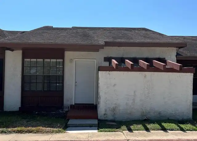 Property at 2100 W San Marcelo Blvd Unit 202, Brownsville, TX, 78526, 2 beds, 2 baths, [object Object]
