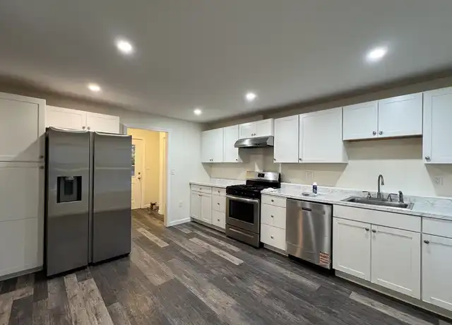 Property at 71 High St Unit A, Milford, MA, 01757, 3 beds, 1.5 baths, [object Object]