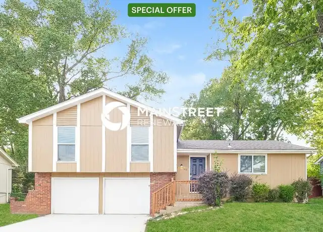 Property at 9112 Robinson St, Overland Park, KS, 66212, 3 beds, 3 baths, [object Object]