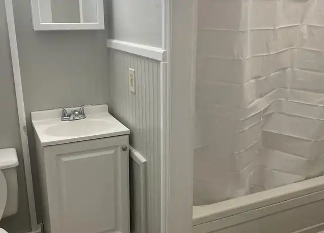 Property at 1700 SW Fillmore St, Topeka, KS, 66604, 2 beds, 1 bath, [object Object]