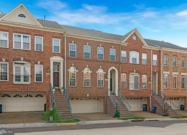 Property at 2819 Saint Croix Dr, Vienna, VA, 22180, 3 beds, 3.5 baths, [object Object]