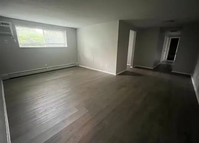 Property at 14411 Triskett Rd Unit O103, Cleveland, OH, 44111, 2 beds, 1 bath, [object Object]