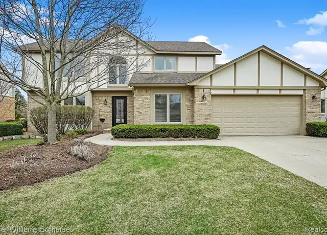 Property at 1346 Arbor Creek Dr, Rochester Hills, MI, 48306, 4 beds, 2.5 baths, [object Object]