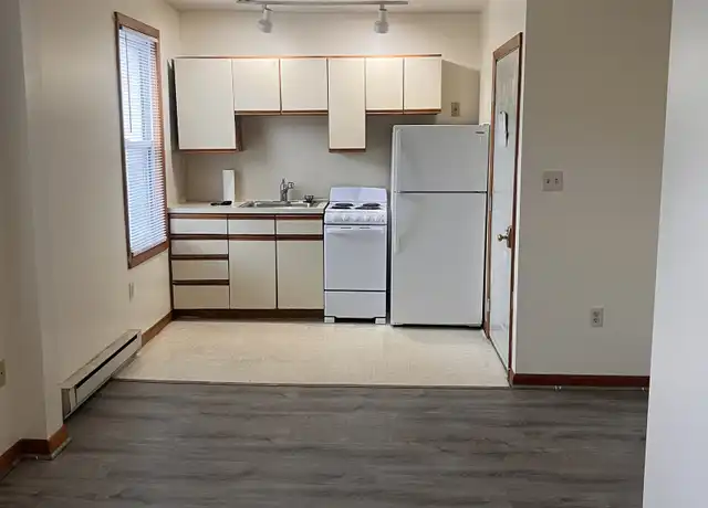 Property at 49 Ledyard Ave Unit 2, Groton, CT, 06340, 1 bed, 1 bath, [object Object]