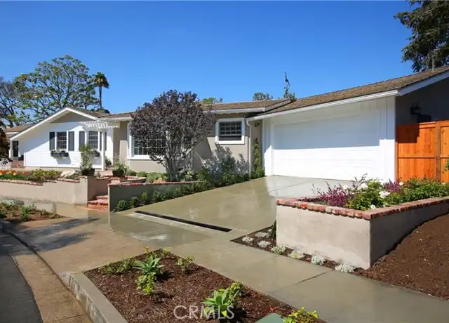 Property at 554 Hazel Dr, Corona del Mar, CA, 92625, 3 beds, 2 baths, [object Object]