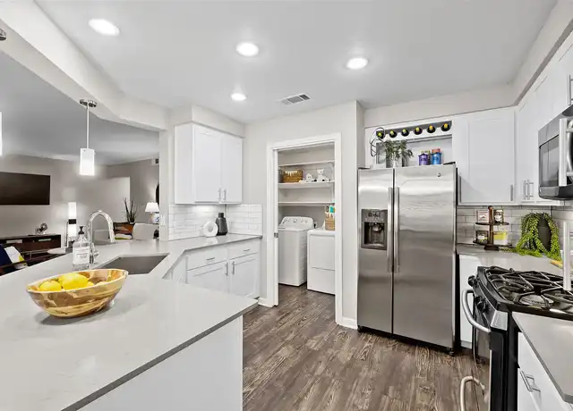 Property at Nalle Woods of Westlake - 4700 N Capital of Texas Hwy, Austin, TX, 78746, 2 beds, 2 baths, [object Object]