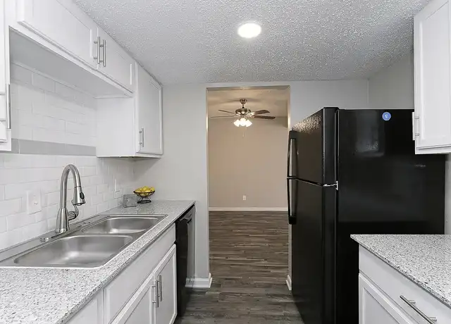 Property at Zander Park - 700 S Story Rd, Irving, TX, 75060, 2 beds, 2-2.5 baths, [object Object]