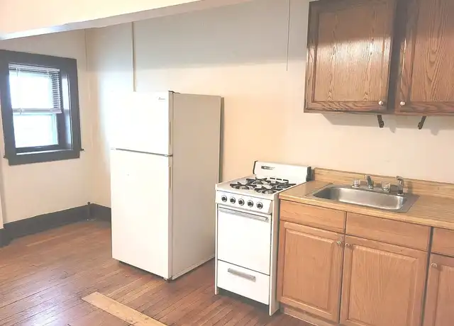 Property at 1315 Cass - 1315 N Cass St, Milwaukee, WI, 53202, 0 beds, 1 bath, [object Object]