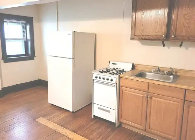 Property at 1315 Cass - 1315 N Cass St, Milwaukee, WI, 53202, 0 beds, 1 bath, [object Object]