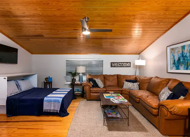 Property at 6804 River Rd, New Braunfels, TX, 78132, 2 beds, 2 baths, [object Object]